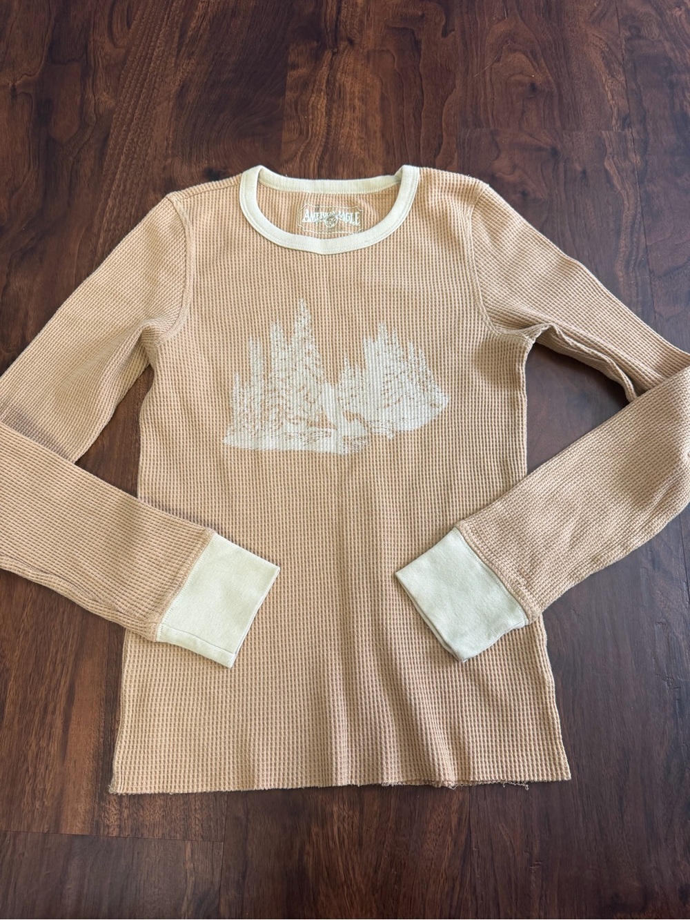 3/$30 ☀️ Vintage Y2K American Eagle Thermal Waffle Knit Top Nature Graphic Beige
